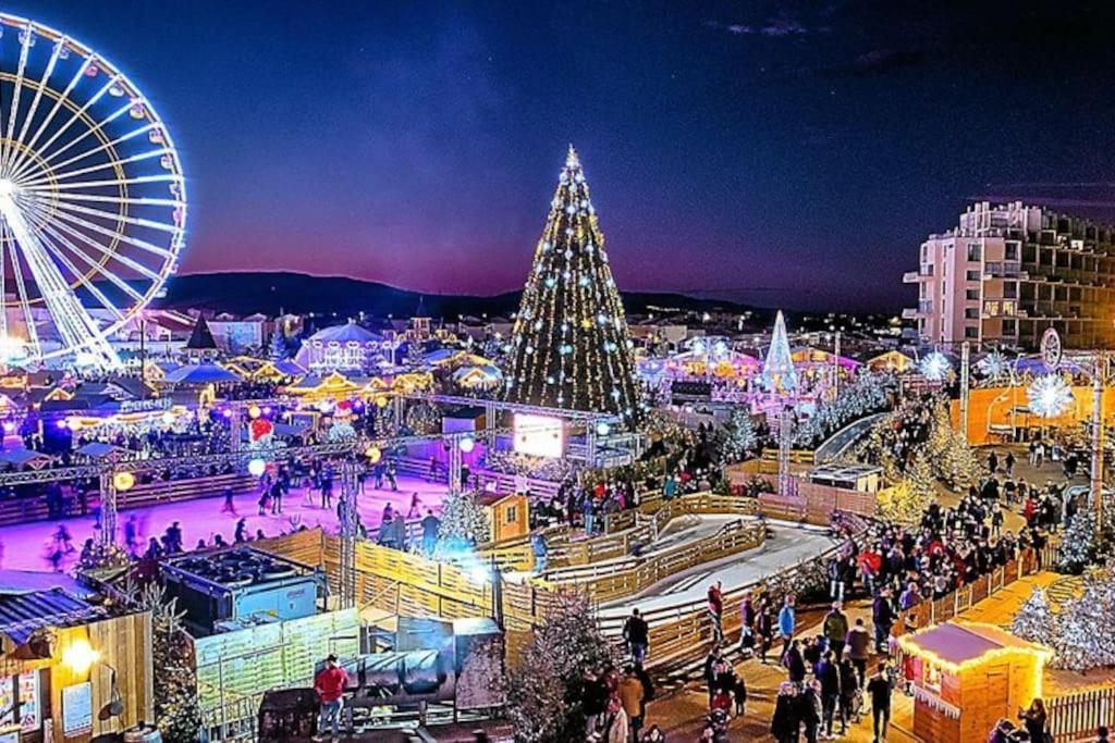 A 500 M De La Plage, Tout Confort Avec Wifi Le Barcarès Exterior foto