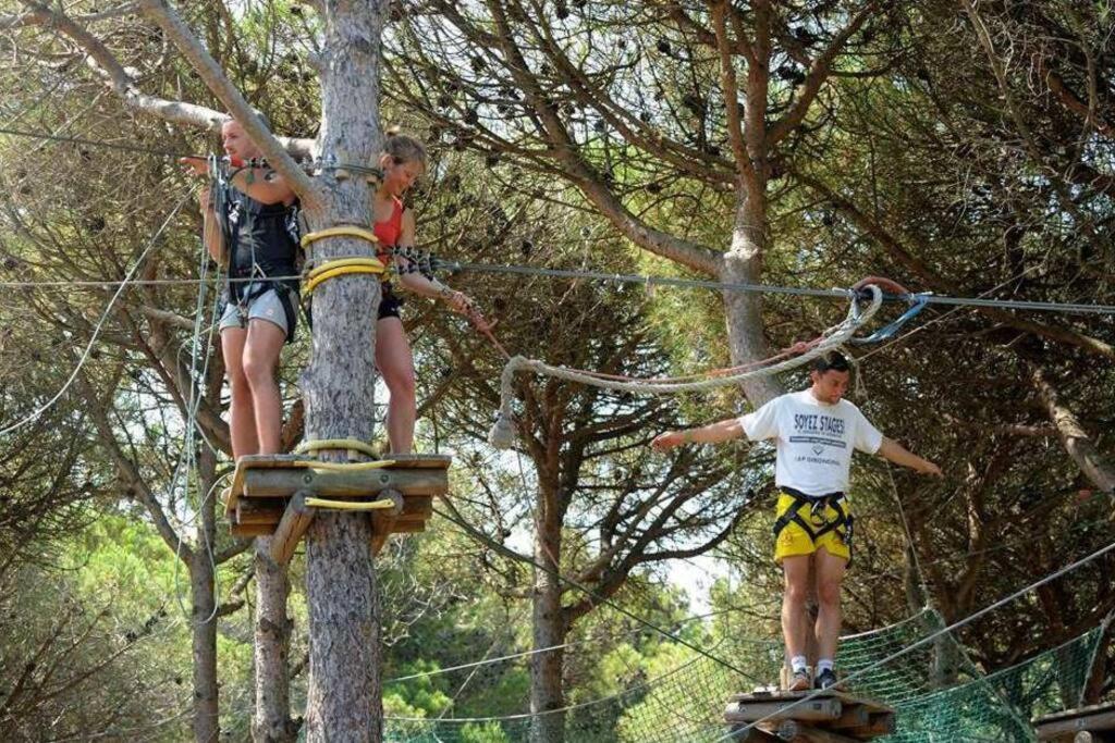 A 500 M De La Plage, Tout Confort Avec Wifi Le Barcarès Exterior foto